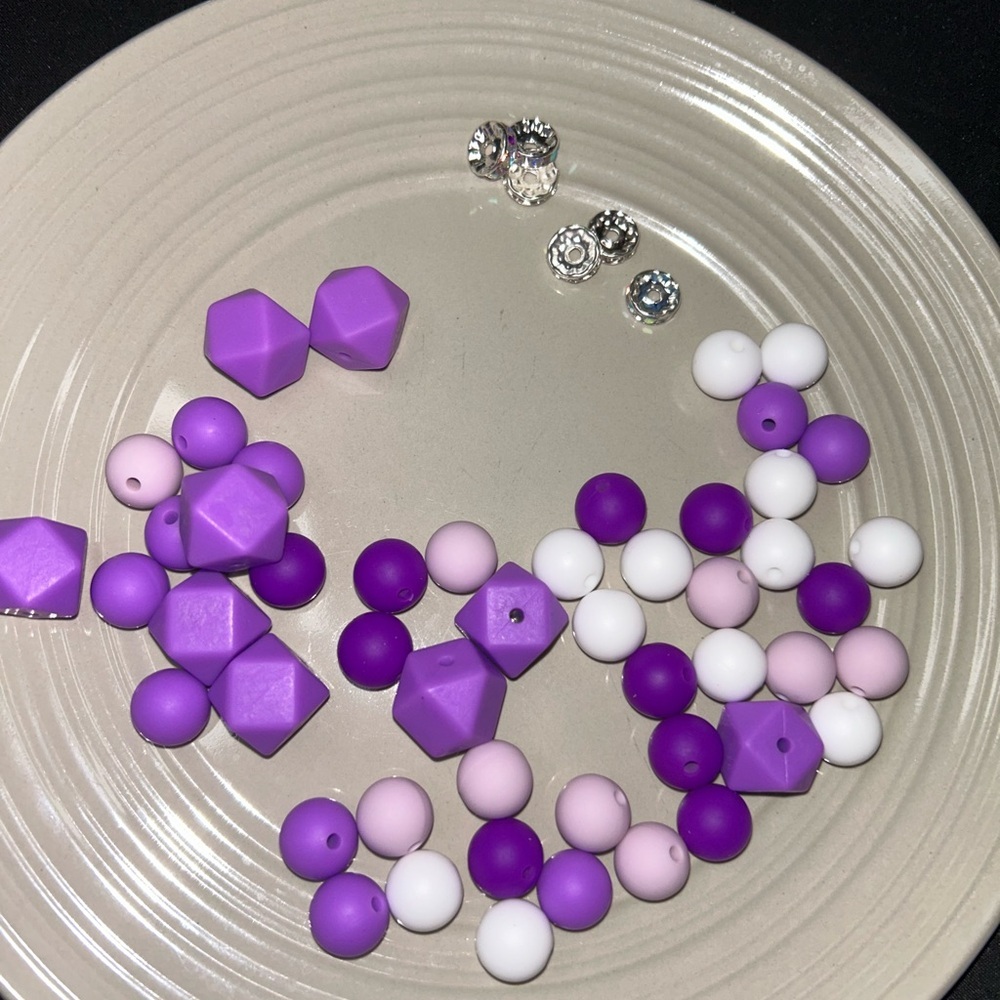 50 Purple & Pink Silicone Bead Mix - Round and Geometric Shapes